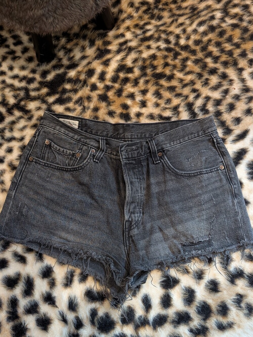 Levis 501 High-Rise Black Denim Cutoff Shorts - 10